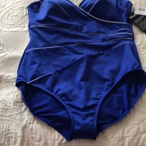 Ladies MiracleSuit Bathing Suit Sz 18